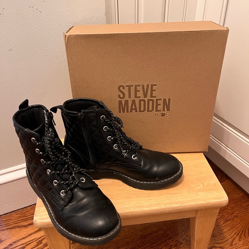 Steve Madden girls boots sz 3